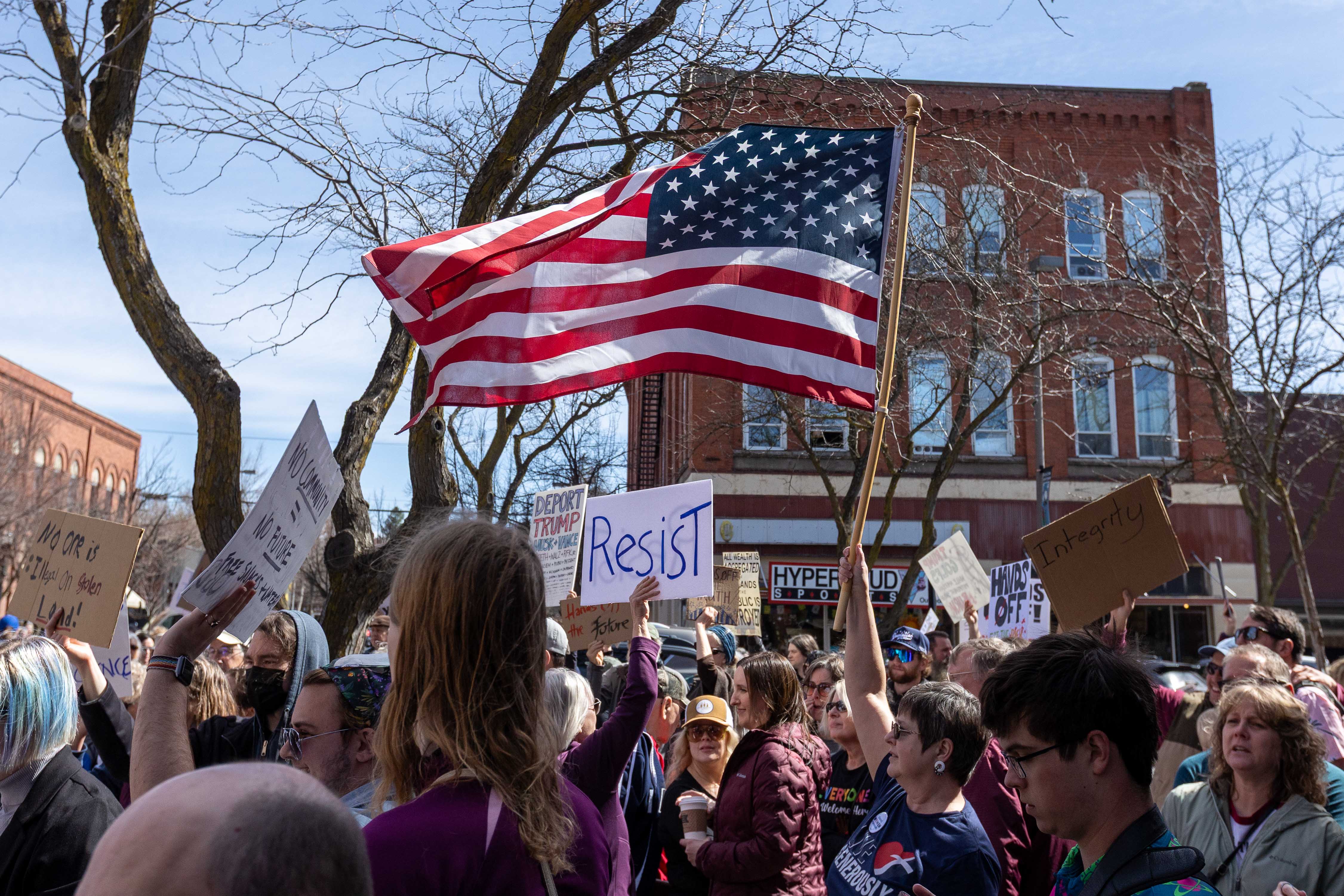 Moscow joins nationwide “Hands Off” protests