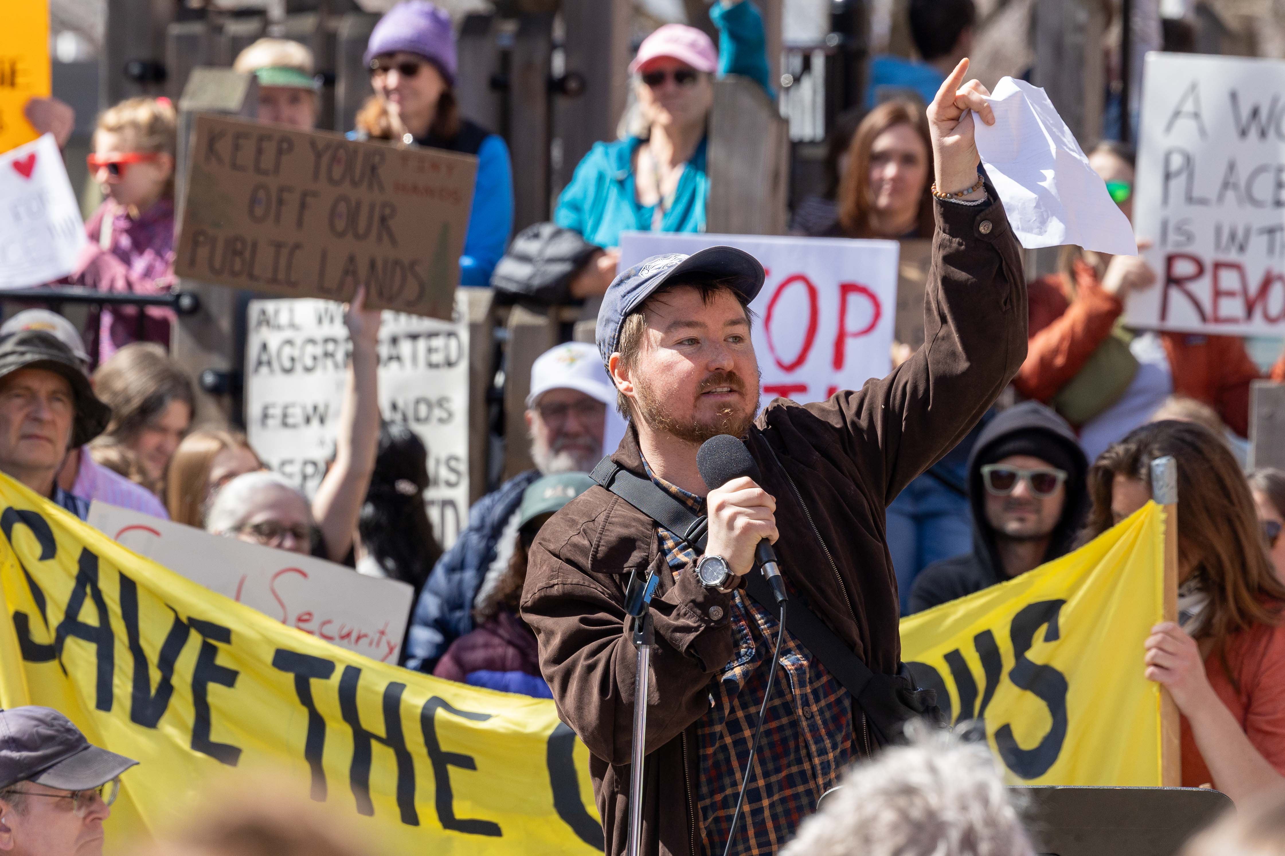 Moscow joins nationwide “Hands Off” protests